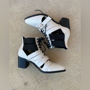 Dolls Kill White Vegan Leather Croc Embossed Lace Up Buckle Ankle Boots, Size 8